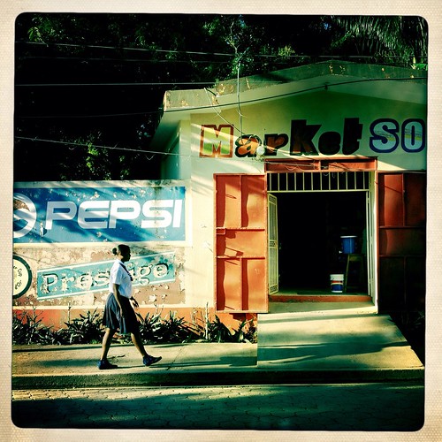 poverty street rural walking square haiti colorful market remote caribbean pepsi rue hispaniola carré colorphoto coloré iphone grandanse haitian prestige abricots jéremie ayiti jérémi haitianwoman hipstamatic abriko