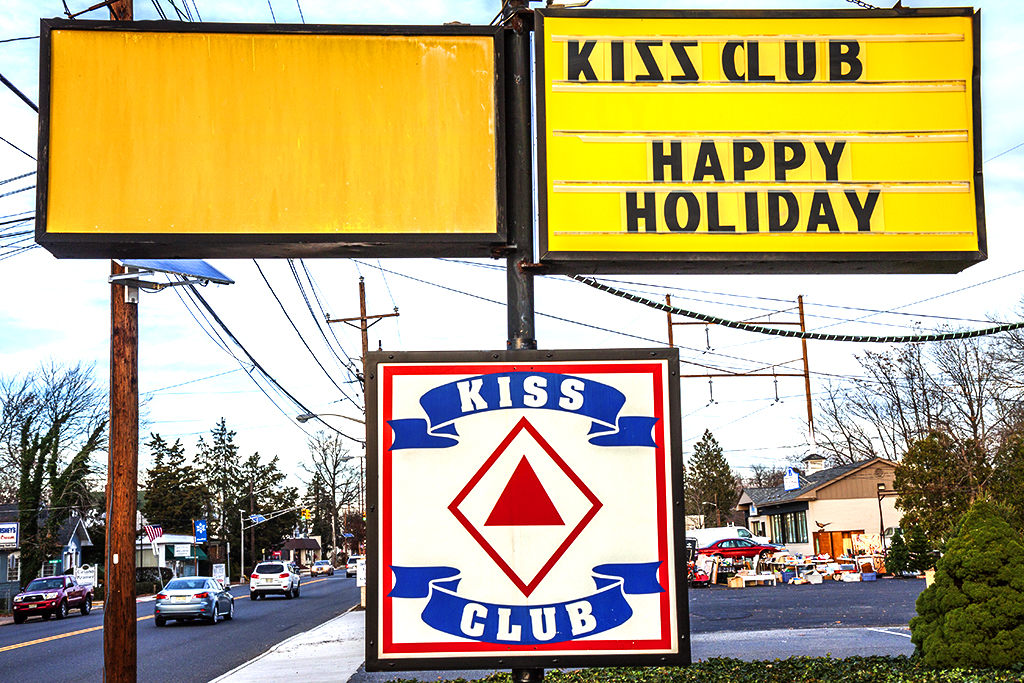 KISS-CLUB--Woodbury-(NJ)