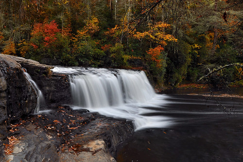 longexposure autumn mountains fall nature landscape waterfall nikon northcarolina hookerfalls dupontstateforest ndfilter nikond90