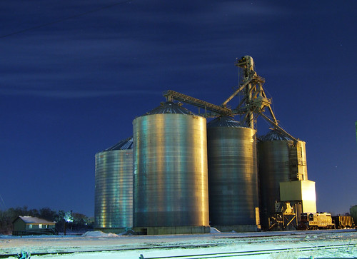 county nightphotography field rural photography illinois corn route66 midwest farm farming elevator grain harvest silo combine ag normal prairie soybean bloomington agriculture mclean agribusiness graintruck