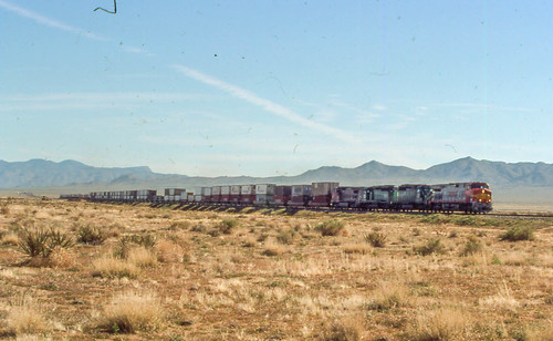 railroad arizona train bnsf kingman