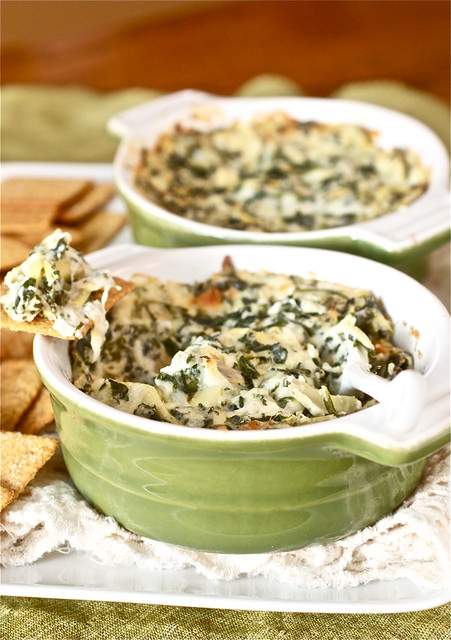 Restaurant Style Spinach and Artichoke Dip