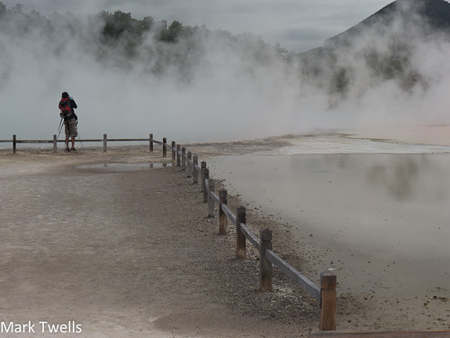 lake hot water pond nz volcanic geothermal waiotapu