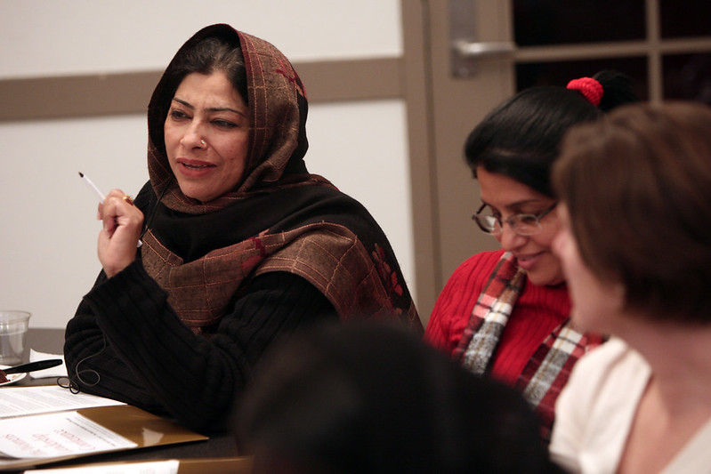 10_sm_02.09.2012 Pakistan_Women_Political_Leaders_Loyola_University_Chicago_meeting_group