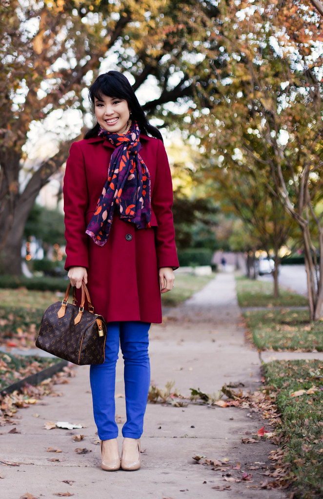 banana republic red wool coat, gap cable turtleneck sweater, asos cobalt blue pants, target mossimo pearce camel pumps, louis vuitton speedy 25, h&m navy leaves scarf