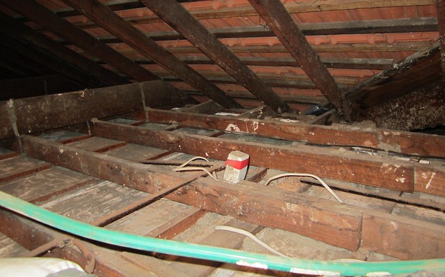 Roof without insulation