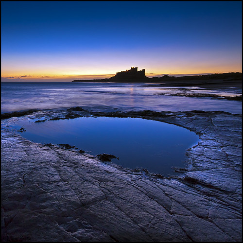blue castle water sunrise canon dawn sigma bamburgh 1020