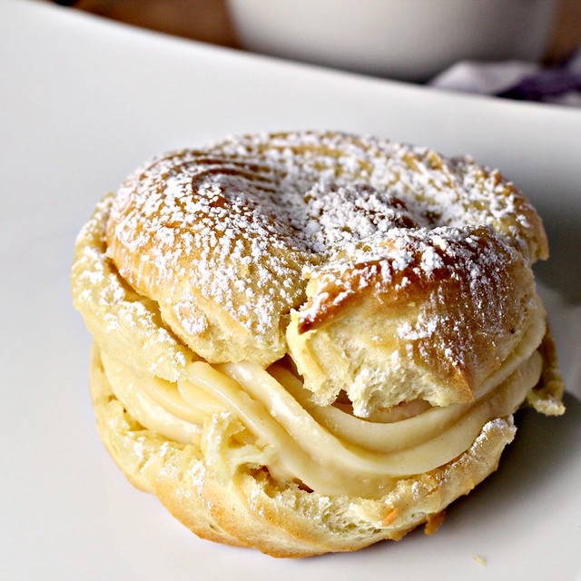 Italian Cream Puffs with Custard Filling (St. Joseph's Day Pastries)