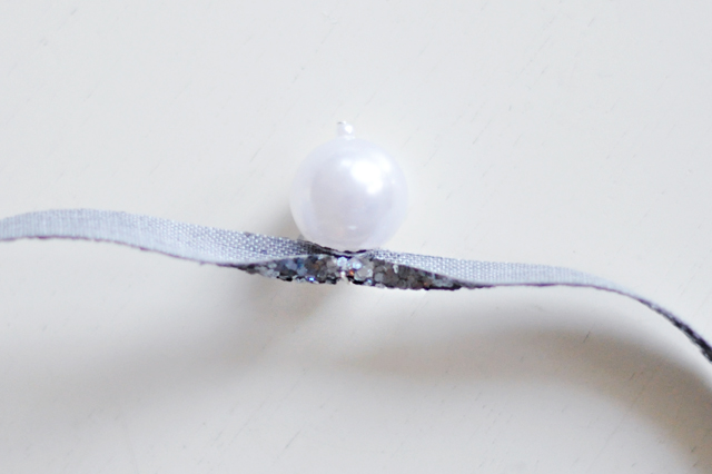 Pearl and Glitter ribbon christmas garland-4