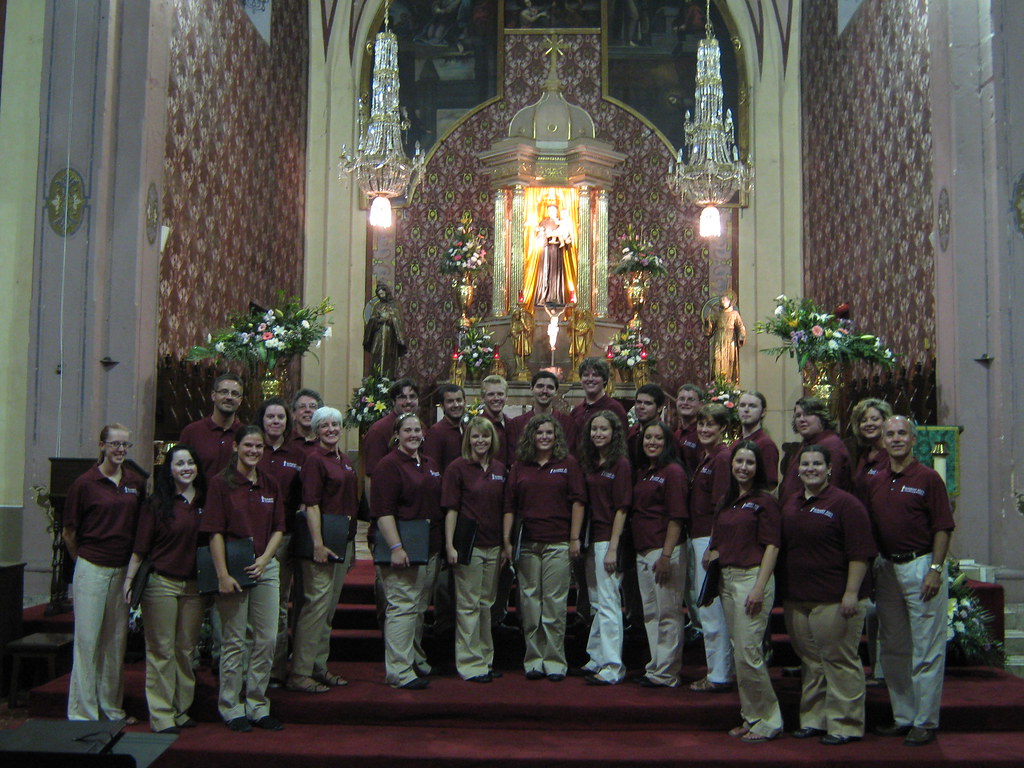 Fairmont State University Collegiate Singers in La Parroquia in San Miguel de Allende