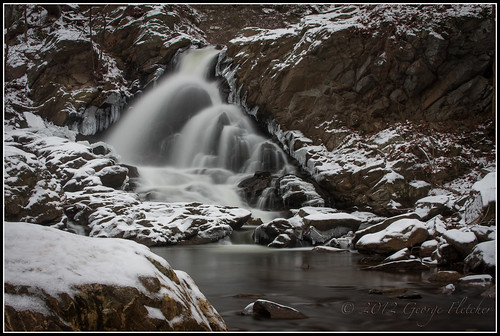 longexposure snow virginia frozen waterfall rocks stream icicles loudounheights