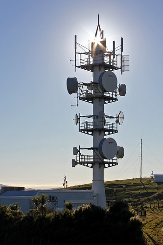newzealand sun canon sunflare transmissiontower bombayhills 550d t2i canoneos550d mtpuketutu