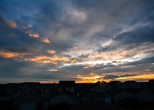 sky calgary sunshine clouds sunrise dramatic alberta prairie goodmorning dailyphoto riseandshine project365 prairiesunrise