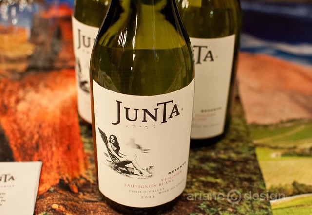 Junta Winery: Reserve Viognier Sauv Blanc Chardonnay 2011