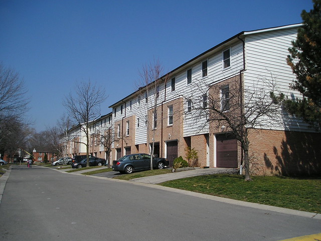2440 Bromsgrove Rd Clarkson Mississauga Townhouse