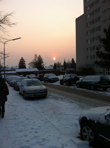vienna wien street schnee sky snow sunrise himmel sonne sonnenaufgang floridsdorf strase grosfeldsiedlung