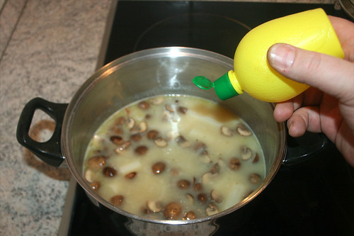 46 - Einige Spritzer Zitronensaft dazu geben / Add some dash of lemon juice
