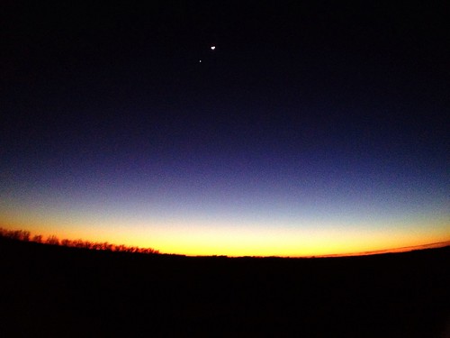 sunset sun moon venus iphone olloclip