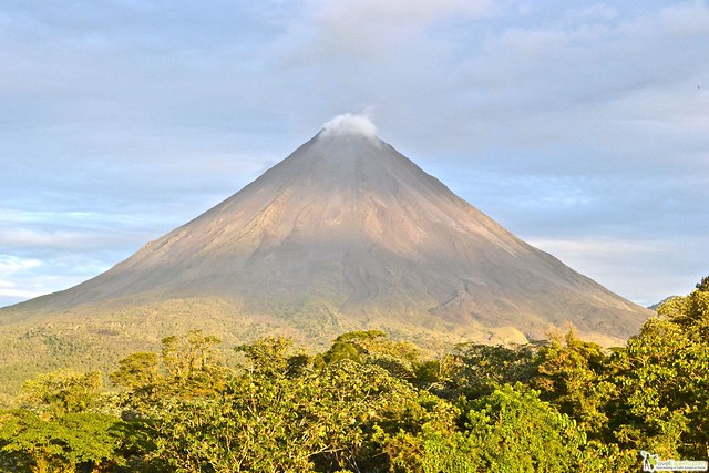 volcanoes of costa rica