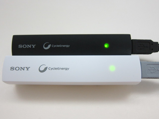 Sony CP-ELS Charging Itself