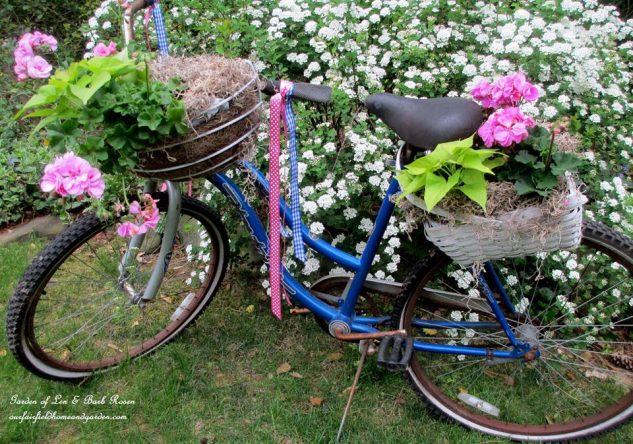 12 Old Bicycles For Smart Garden Decoration