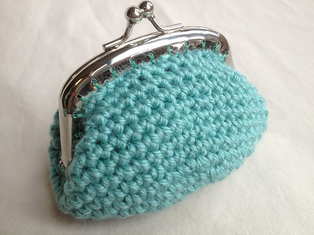 Where can i find free crochet patterns for coin purse and purses