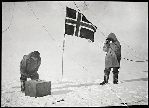 Roald Amundsen photo