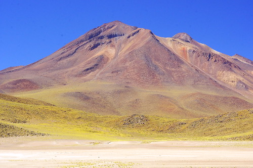 chile park lake mountains reflection green church water birds de volcano town san village flat altitude border central salt reserve flamingos hills pedro national atacama species pan laguna region moutains province northen altiplano andean calama lagunas chaxa socaire toconao chilean antofagasta lagoons miscanti miniques altiplanicas