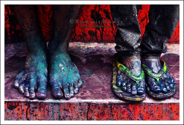 Holi : Happy feet - 35 Colorful Collection of Holi Photos