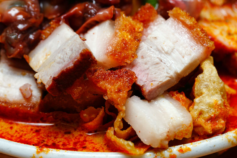 Curry Mee Roast Pork