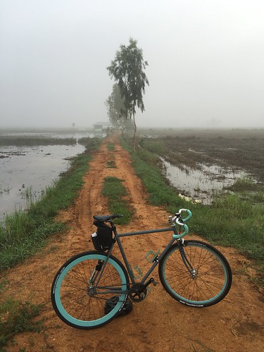 bicycle cycling yangon burma myanmar steamroller surly rangoon southerndistrict twantay yangonregion twantaytownship