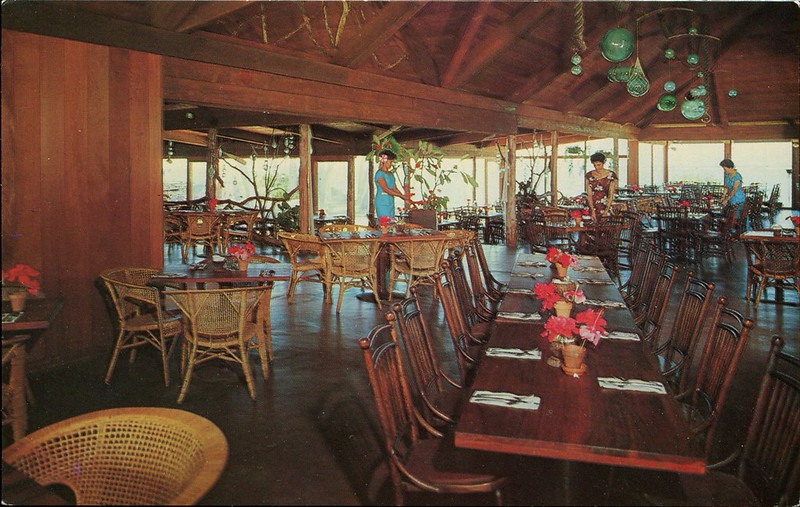 Pat's Restaurant & Cocktail Lounge, Punaluu, Hawaii