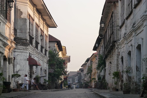 street heritage architecture ancient philippines vigan ilocossur callecrisologo