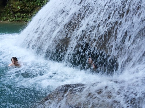 me water swimming waterfall jamaica swimminghole bluehole ochorios meryn