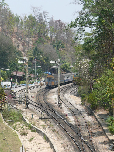 train thailand 2008 infra srt metergauge khuntan changwatlamphun classicsignal