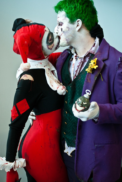 Harley Quinn Kissing the Joker | Flickr - Photo Sharing!