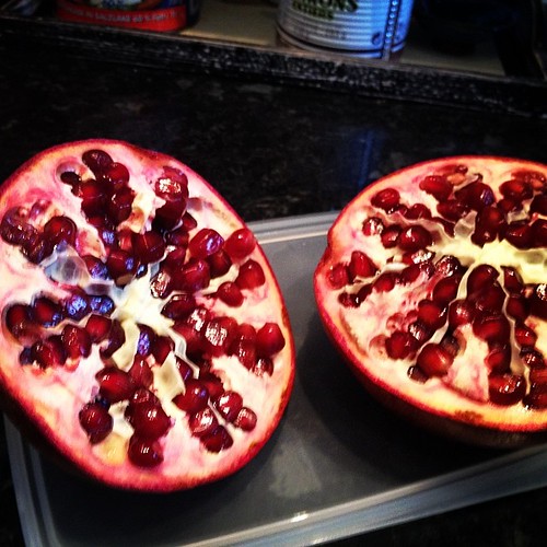 How to peel a pomegranate