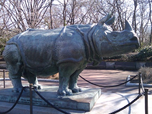 Bronx Zoo: Rhinoceros Statue
