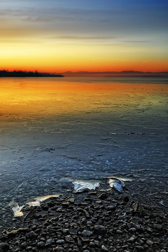 italy ice sunrise dawn frozen gavirate lakescape nikond200 lagodivarese nikfilters nikon1685 colorefexpro3 capturenx2 wagman30 fabiomontalto