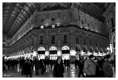 Camminando in Galleria - Milano