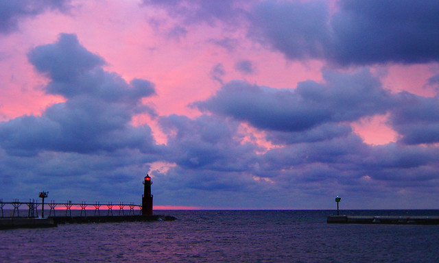 Lighthouse, Algoma, Pink Sky, Lake Michigan, Harbor