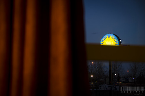 blue sunset red sky sun window hotel blinds saskatchewan southcentral moosejaw 365project