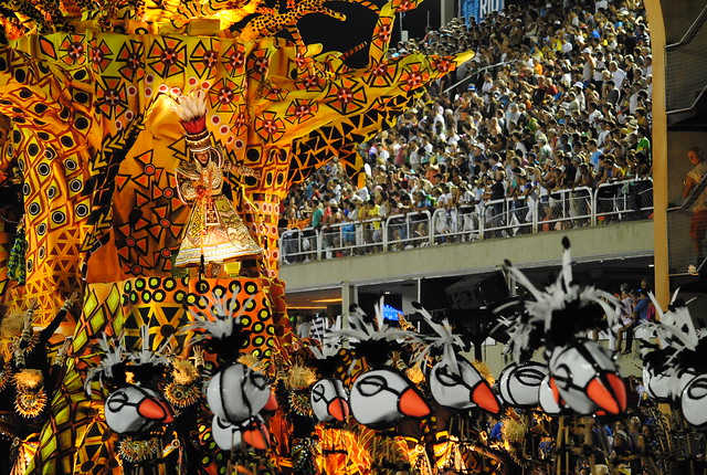 Rio de Janeiro Carnival - Samba Dancing and Unforgettable Entertainment