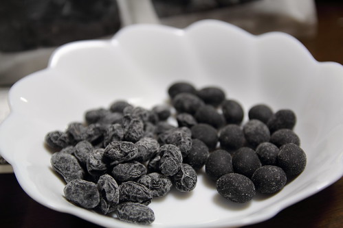 Black Soybean -Amanatto & Bannoo Charcoal coating-