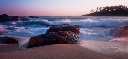 sunset seascape beach waves srilanka seashore southasia wavescrashing rocksonbeach tengalle