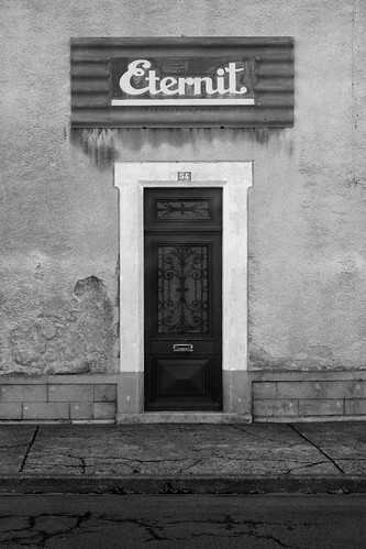 door bw white black france explore porte 54 charente eternit rouillac