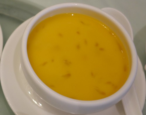 Chilled Mango Pudding with Mango Puree & Pomelo Sago. Man Fu Yuan. InterContinental Singapore