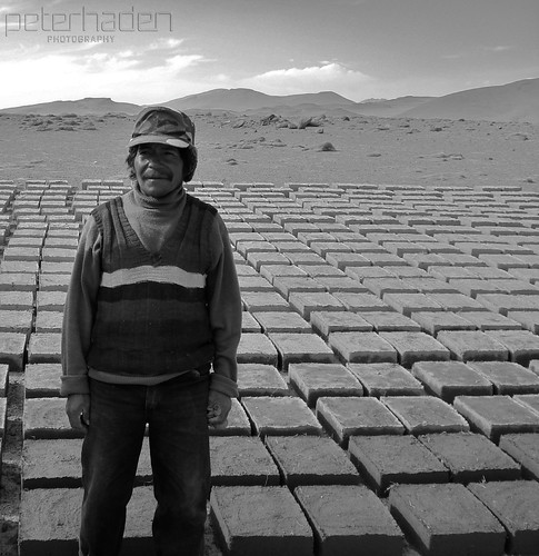 portrait bw man lines work alone pattern bolivia environment altiplano uyuni
