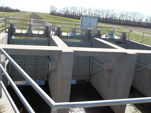 new project canal check gate bureau dam structure reclamation garrison rockford diversion tainter