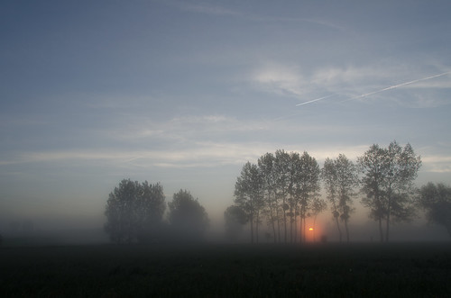 sun france saint fog sunrise iso100 bay soleil f80 michel mont brouillard brume lever montsaintmichel leverdesoleil baie vains bassenormandie 27mm 18200mmf3556 §§§§§ ¹⁄₁₈₀s nikond7000 lrrouge